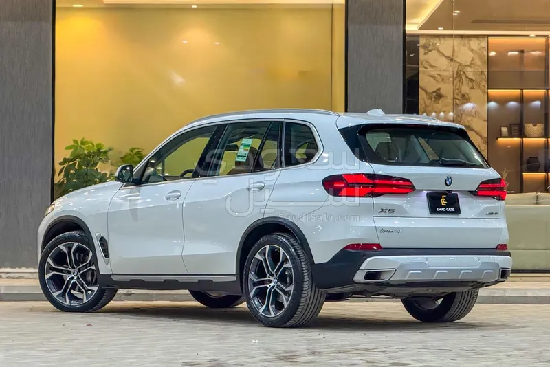 2024 بي ام دبليو الفئة اكس 5