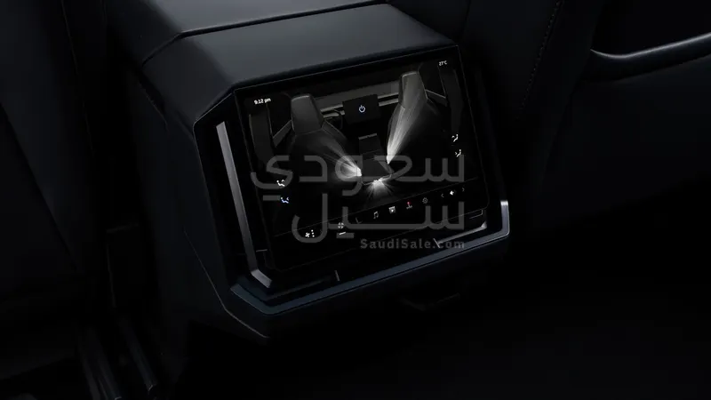 2024 تيسلا سايبر تراك