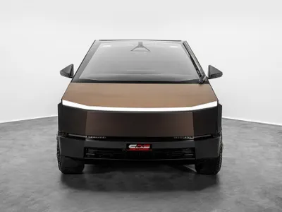 2024 تيسلا سايبر تراك