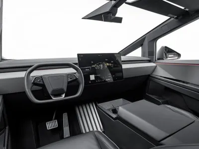 2024 تيسلا سايبر تراك