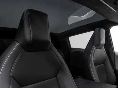 2024 تيسلا سايبر تراك