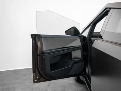 2024 تيسلا سايبر تراك