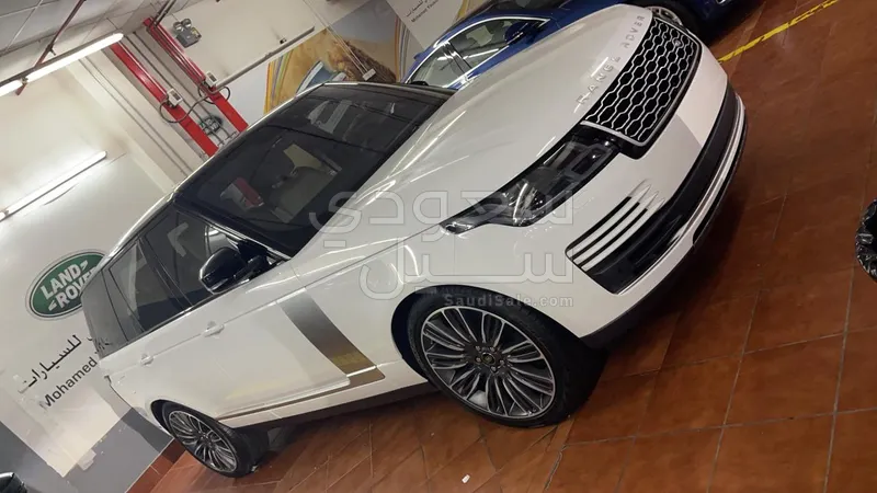 2021 لاند روفر رينج روفر اتش اس اي