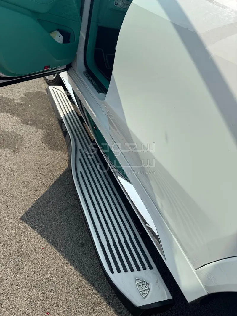 2024 مرسيدس - بنز جي إل إس 450