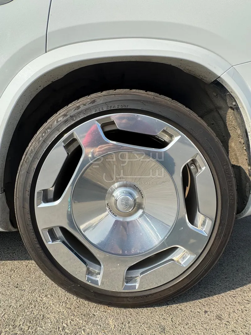 2024 مرسيدس - بنز جي إل إس 450