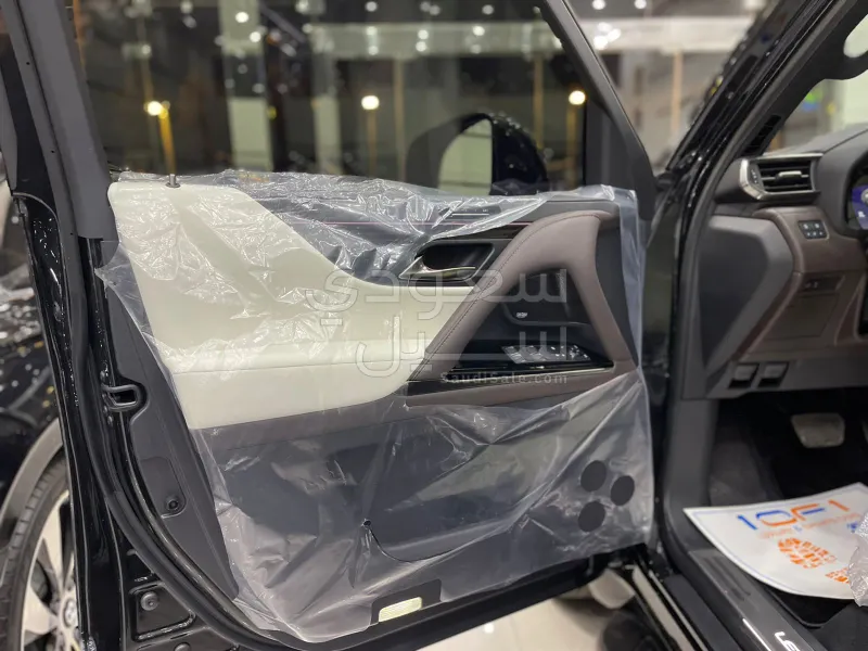 2026 لكزس إل إكس 600