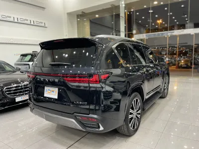 2026 لكزس إل إكس 600