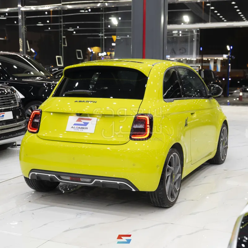 2025 فيات ابارث