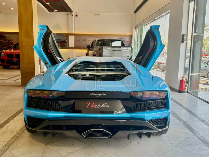 2018 لمبرجيني افنتادور إس في جاي