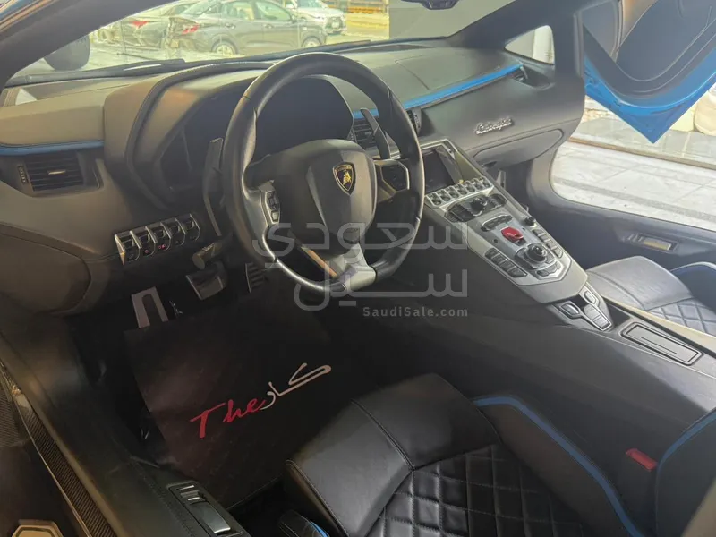 2018 لمبرجيني افنتادور إس في جاي