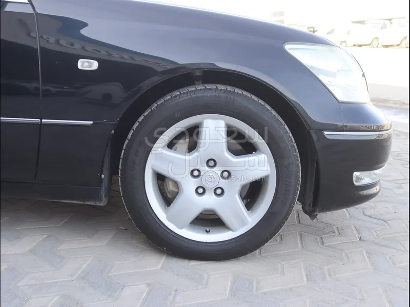 2001 لكزس إل إس 430