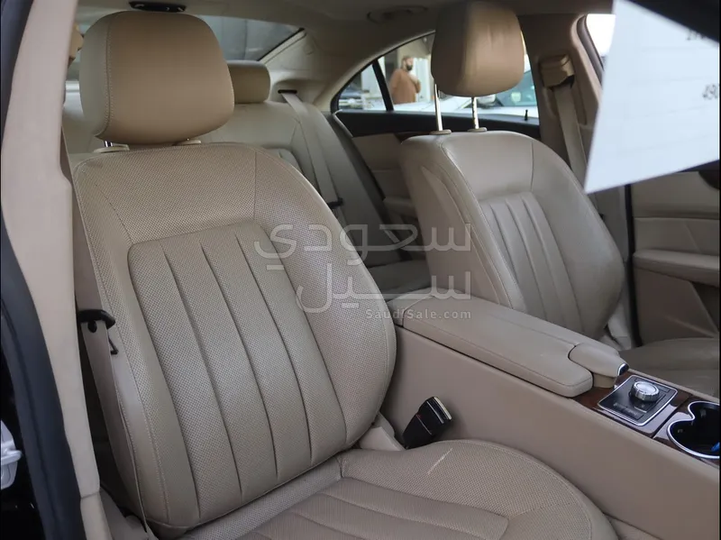 2012 مرسيدس - بنز سي إل إس 550