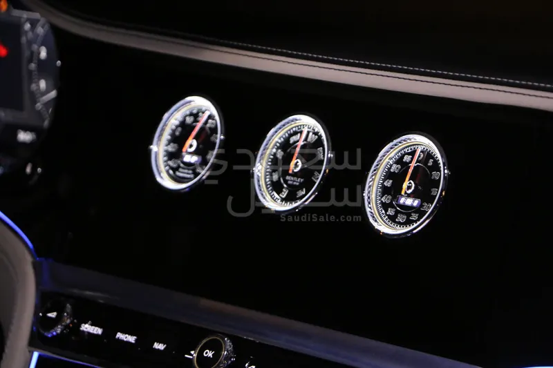 2023 بنتلي جي تي في 8 اس