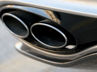 2023 بنتلي جي تي في 8 اس