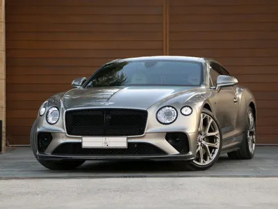 2023 بنتلي جي تي في 8 اس