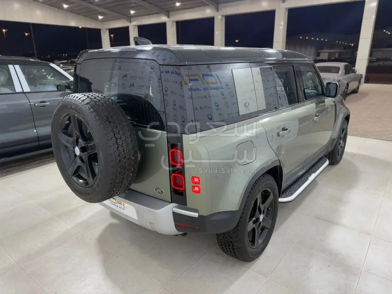 2020 لاند روفر ديفيندر اس اي