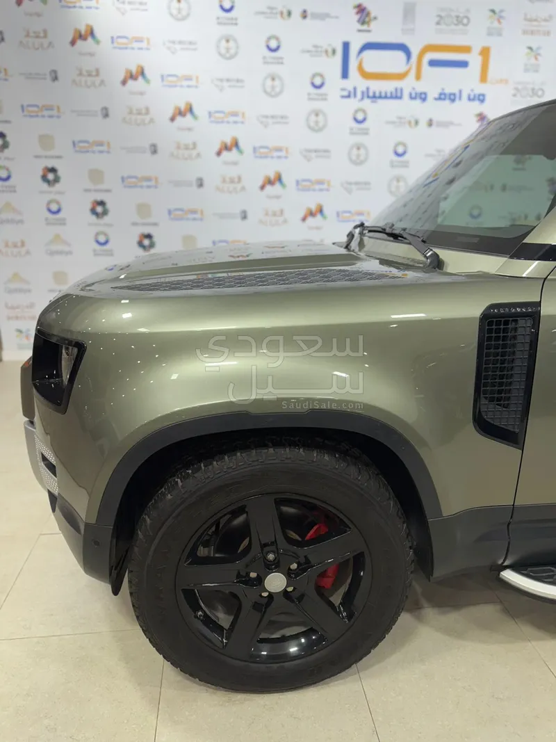 2020 لاند روفر ديفيندر اس اي