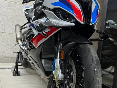 2022 بي ام دبليو دراجة نارية إس 1000 أر أر