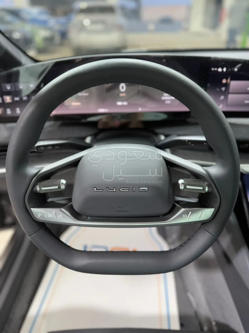 2024 لوسيد اير بيور