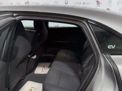 2024 لوسيد اير بيور