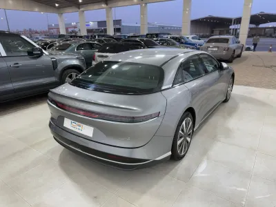 2024 لوسيد اير بيور