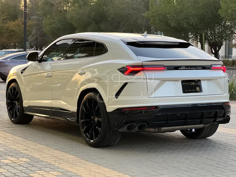 2021 لمبرجيني اوروس