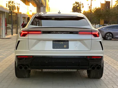 2021 لمبرجيني اوروس