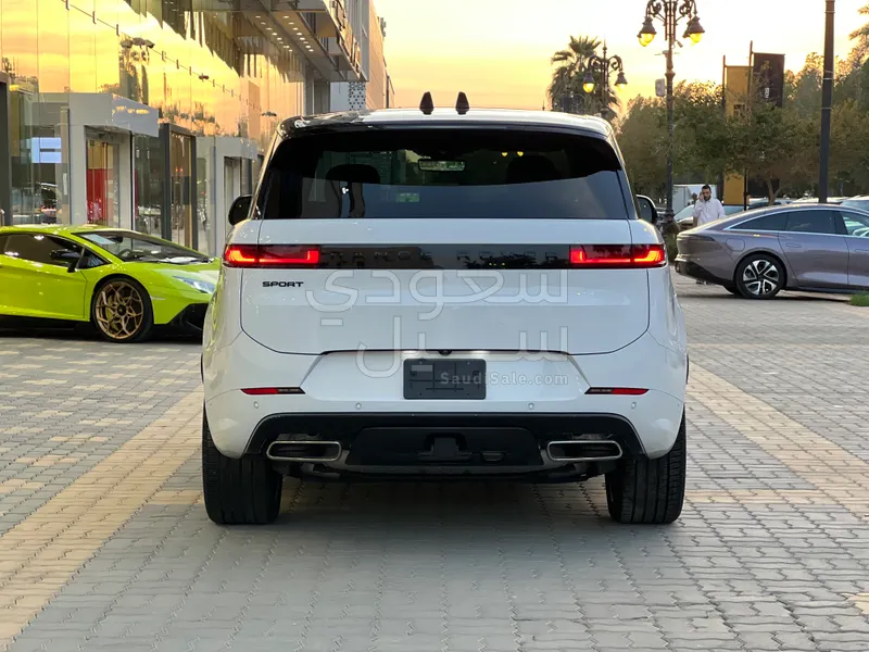 2024 لاند روفر رينج روفر سبورت اتش اس اي