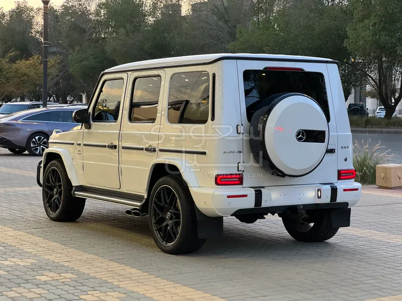 2022 مرسيدس - بنز جي 63 أي إم جي
