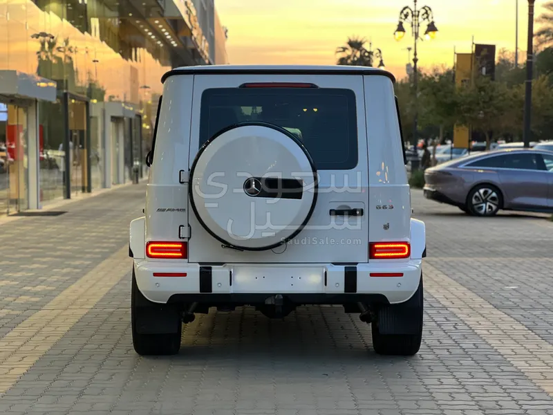 2022 مرسيدس - بنز جي 63 أي إم جي