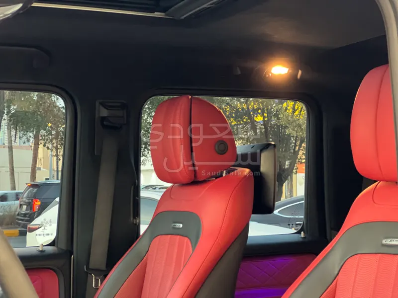 2022 مرسيدس - بنز جي 63 أي إم جي