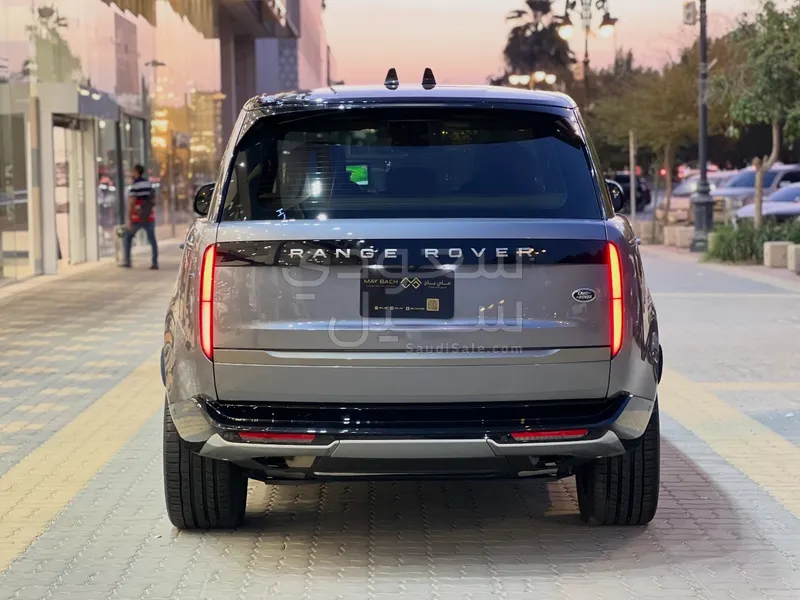 2023 لاند روفر رينج روفر اتش اس اي