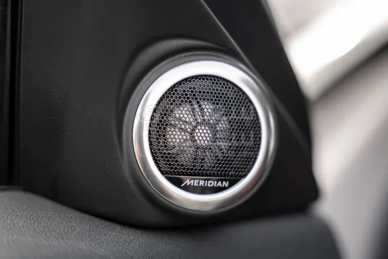 2025 لاند روفر رينج روفر ايفوك داينمك