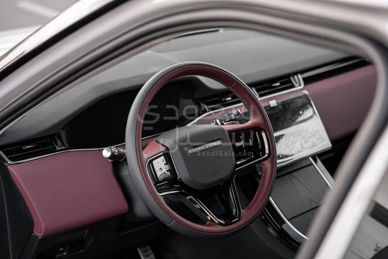 2025 لاند روفر رينج روفر ايفوك داينمك