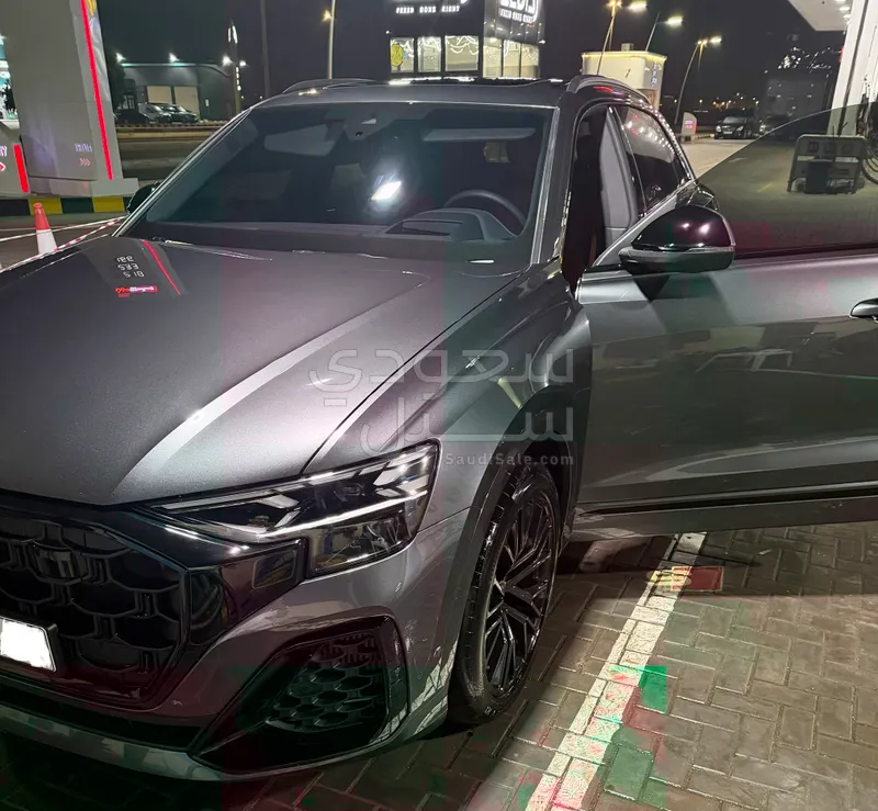 2025 اودي كيو 8 اس لاين