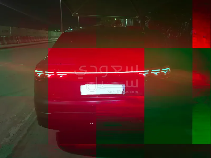 2025 اودي كيو 8 اس لاين