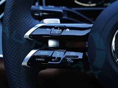 2026 مرسيدس - بنز إي 300 أي إم جي