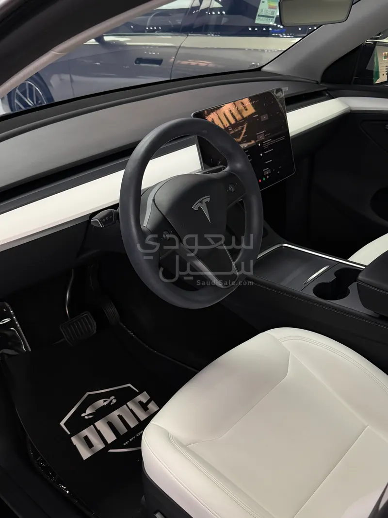 2023 تيسلا موديل واي