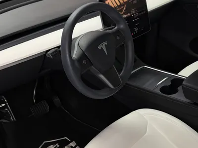 2023 تيسلا موديل واي