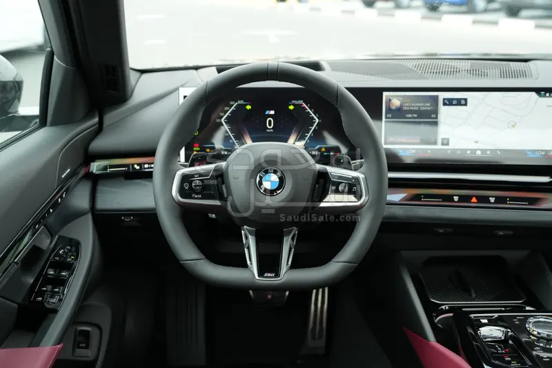 2026 بي ام دبليو الفئة الخامسة 530 إم كت