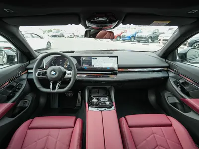 2026 بي ام دبليو الفئة الخامسة 530 إم كت