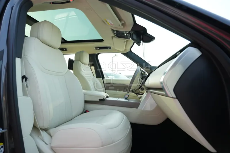 2026 لاند روفر رينج روفر فوج اتش اس اي