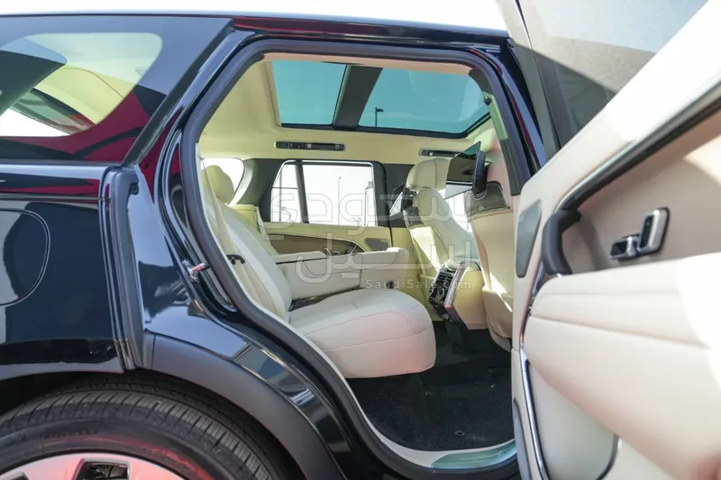 2026 لاند روفر رينج روفر فوج اوتوبيوغرافي