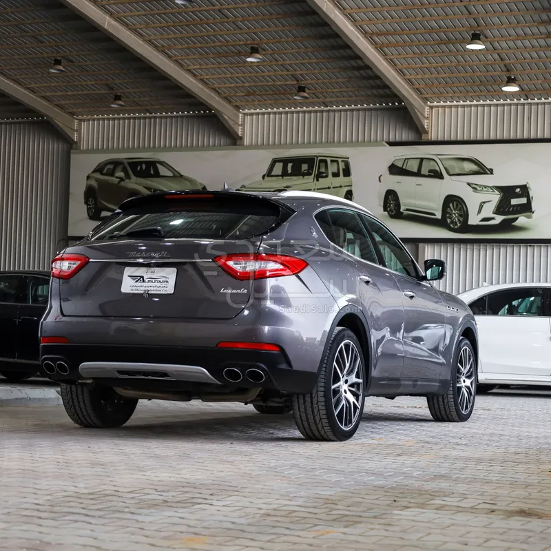 2017 مازيراتي ليفانتي