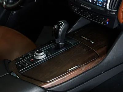 2017 مازيراتي ليفانتي