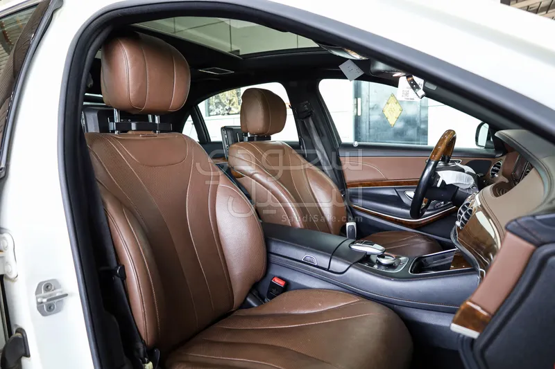 2015 مرسيدس - بنز إس 400