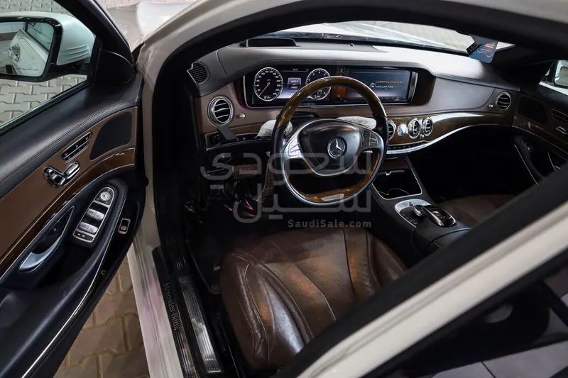 2015 مرسيدس - بنز إس 400