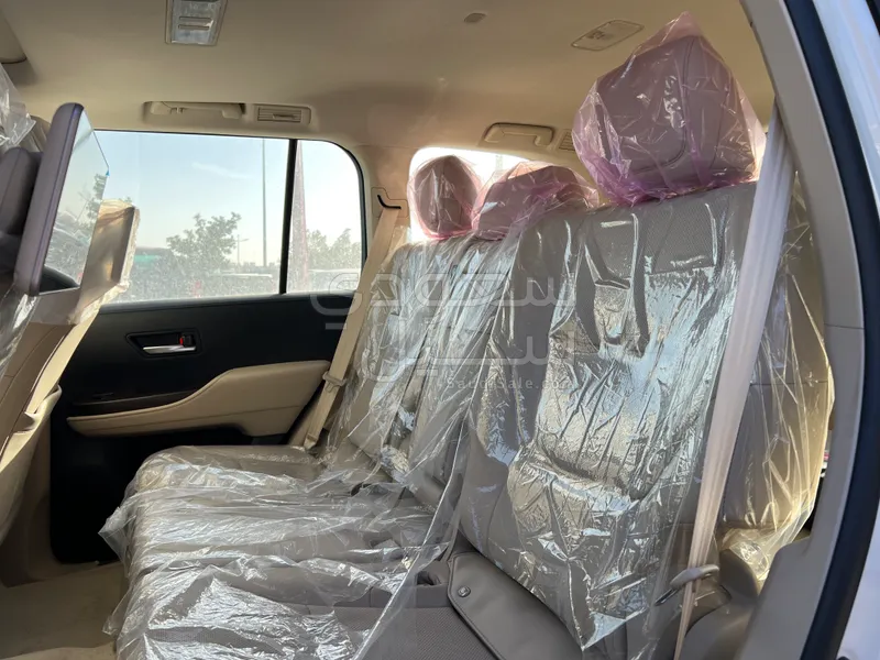 2025 تويوتا لاند كروزر جي اكس ار