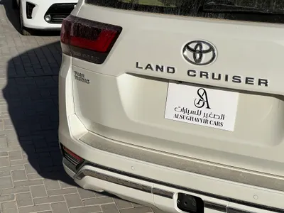 2025 تويوتا لاند كروزر جي اكس ار