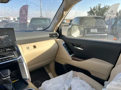 2025 تويوتا لاند كروزر جي اكس ار